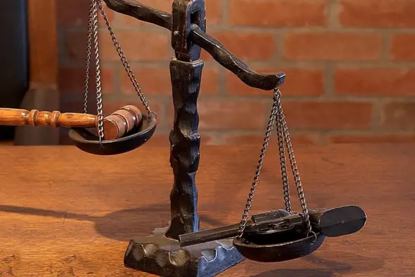 Protege Tu Privacidad al Consultar Órdenes de Aprehensión
